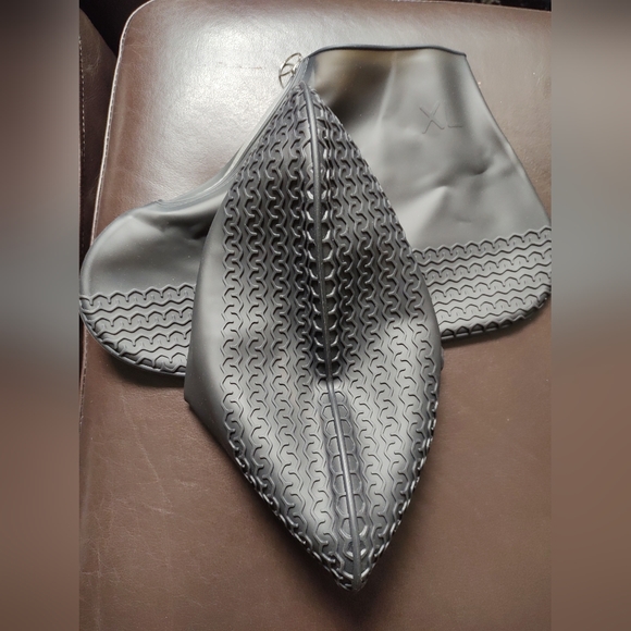 Sillies waterproof silicone shoe covers - Picture 3 of 8